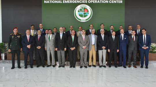 05-10-2023, Islamabad: Group Photo of Prime Minister of Pakistan Mr. Anwaar-ul-Haq Kakar with Chairman NDMA and other Officials during his inauguration of NEOC at NDMA HQs
